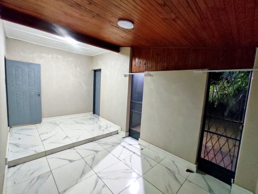 6 Bedroom Property for Sale in Sasolburg Ext 5 Free State